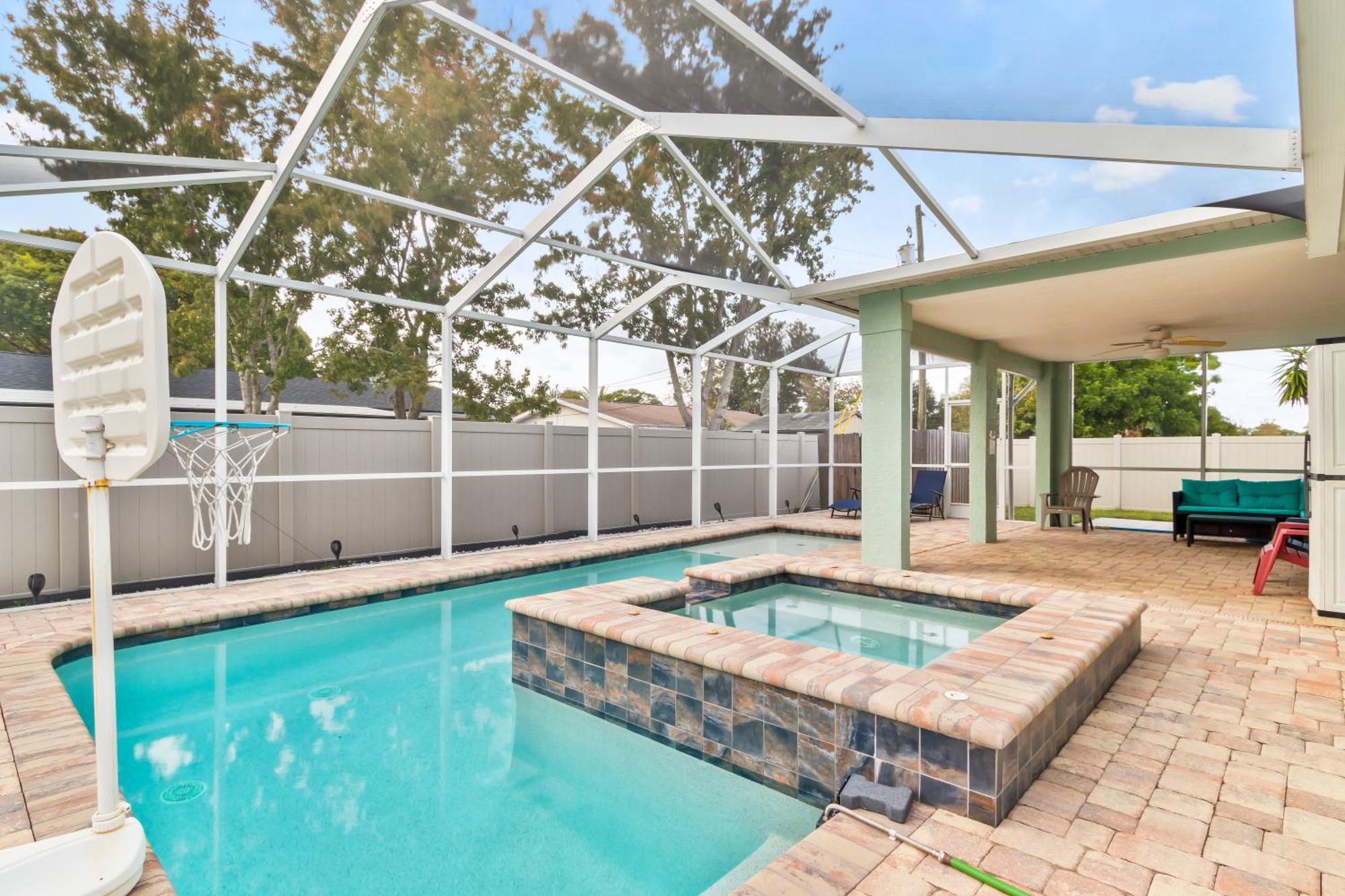 Saltylux16 Heated Saltwater Pool, Near Beach, Honeymoon Island, Farmer Market 클리어워터 외부 사진